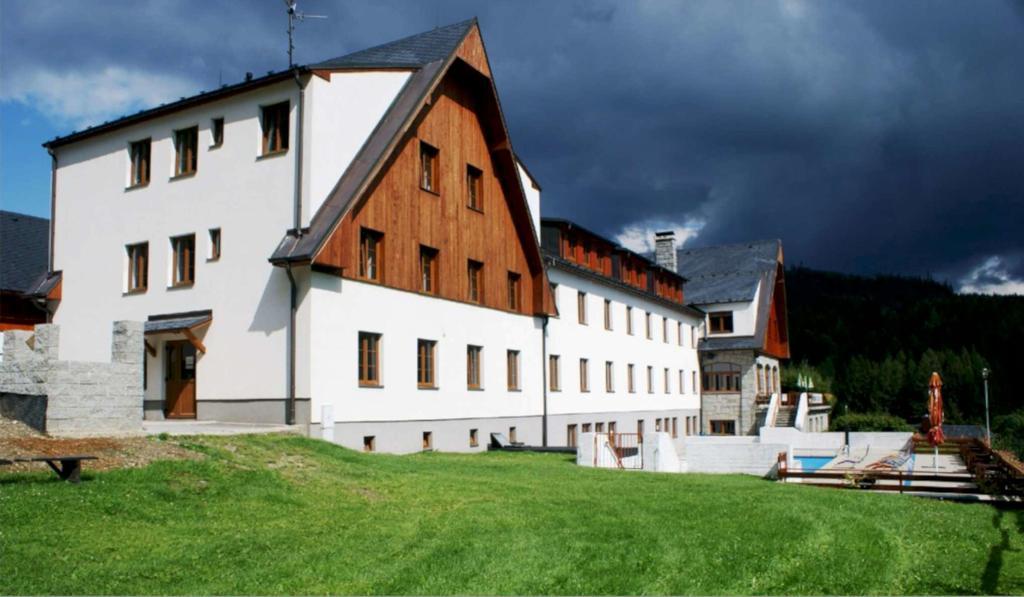 Horsky Hotel Koprivna Malá Morávka Zewnętrze zdjęcie